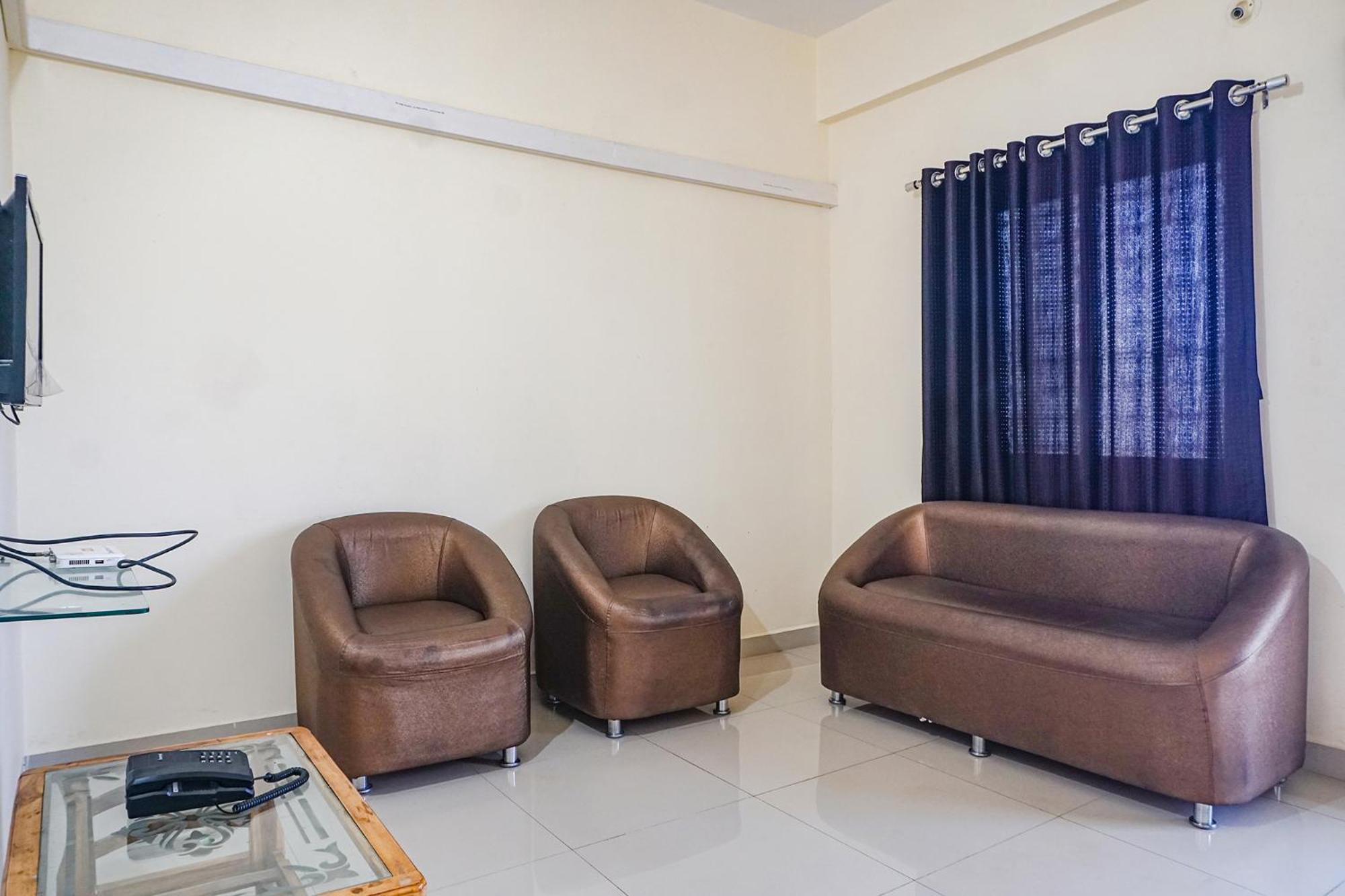 Talegaon Dabhade Fabexpress Vaishnav Inn מראה חיצוני תמונה