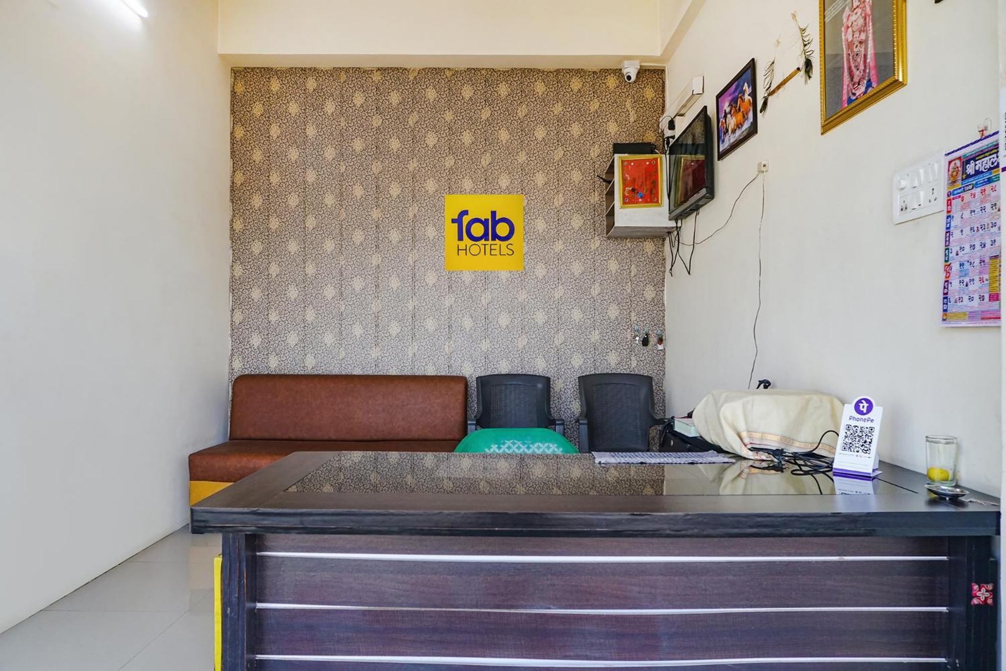 Talegaon Dabhade Fabexpress Vaishnav Inn מראה חיצוני תמונה